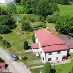 U Maslu Lejlighed Bezdekov Nad Metuji