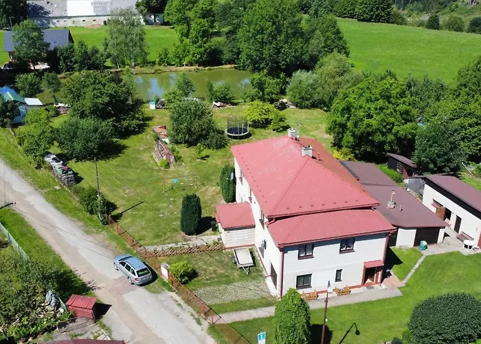 U Maslu Lägenhet Bezdekov Nad Metuji